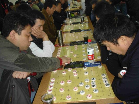 2015广州市象棋比赛结果及精彩瞬间回顾-第2张图片-www.211178.com_果博福布斯